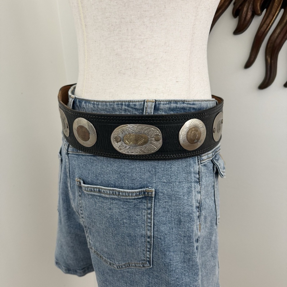 Vintage Brown Leather Concho Belt Silver Tone Embossed Western Boho 41 Inch - Picture 5 of 8